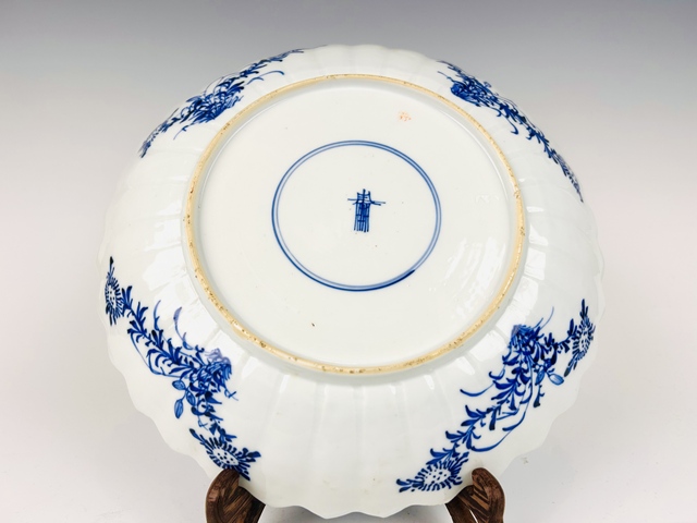古玩陶瓷清康熙·鐵線描青花花鳥葵口大盤拍賣,當前價格288元