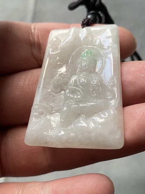 古玩玉器(一口價放漏)天然翡翠“觀音牌”拍賣,當前價格1800元
