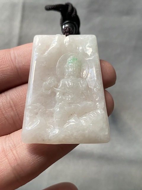 古玩玉器(一口價放漏)天然翡翠“觀音牌”拍賣,當前價格1800元