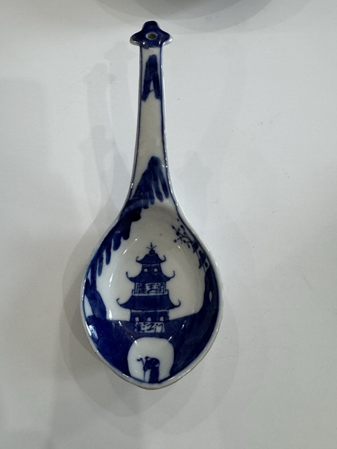 古玩陶瓷青花滕王閣大號勺子調羹拍賣，當前價格866元