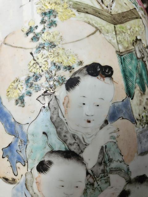 古玩陶瓷淺絳彩人物故事紋撇口瓶真品鑒賞圖