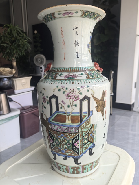 古玩陶瓷博古圖粉彩瓶拍賣，當前價格8888元