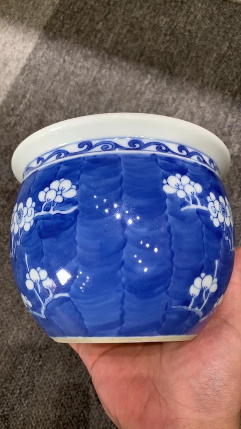 古玩陶瓷青花冰梅缸真品鑒賞圖