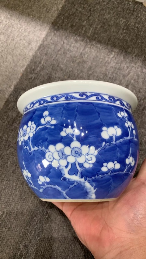 古玩陶瓷青花冰梅缸真品鑒賞圖
