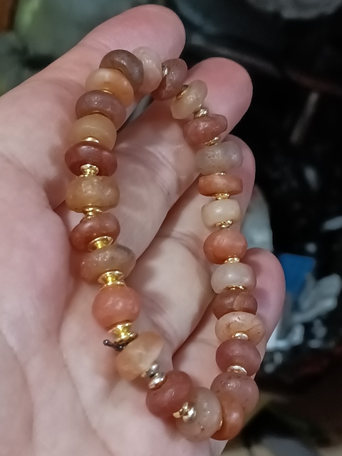 古玩玉器春秋戰國天然瑪瑙珠串拍賣,當前價格1800元