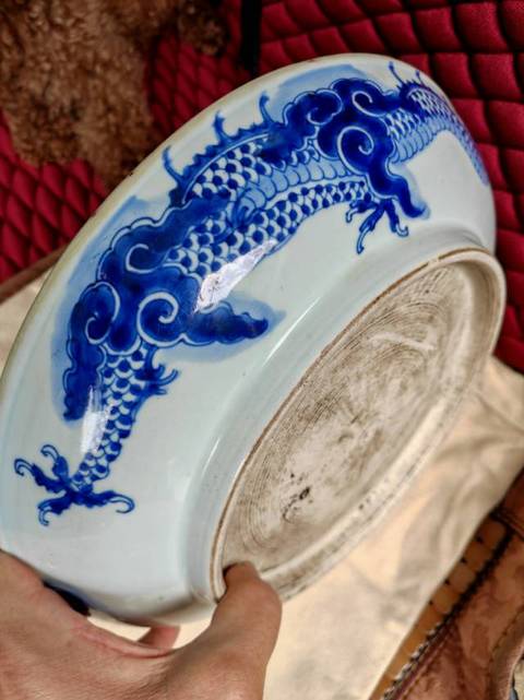 古玩陶瓷青花過墻龍紋盤真品鑒賞圖