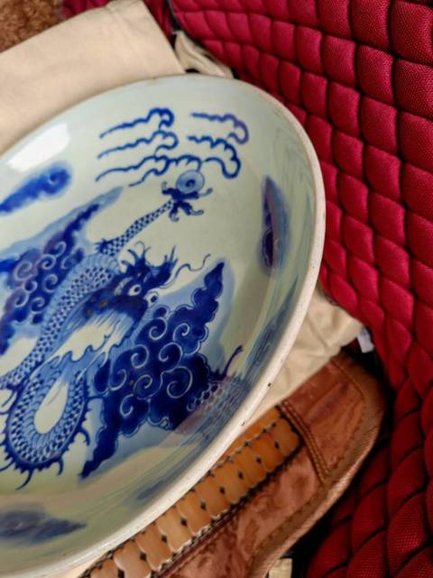 古玩陶瓷青花過墻龍紋盤真品鑒賞圖