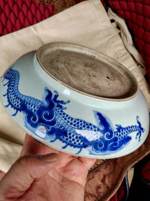 古玩陶瓷青花過墻龍紋盤真品鑒賞圖