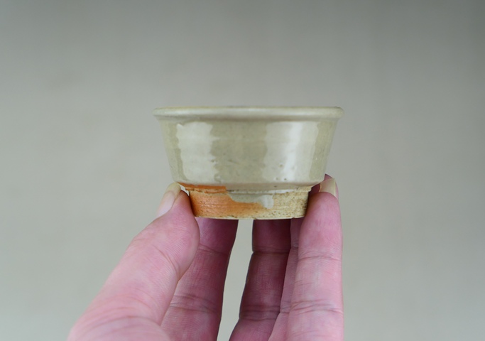 古玩陶瓷精品:明代龍泉窯青瓷杯和明代龍泉窯青瓷杯托(一套拍賣)拍賣,當(dāng)前價格1300元