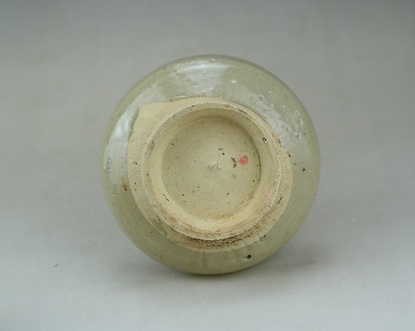 古玩陶瓷精品:明代龍泉窯青瓷杯和明代龍泉窯青瓷杯托(一套拍賣)拍賣,當(dāng)前價格1300元