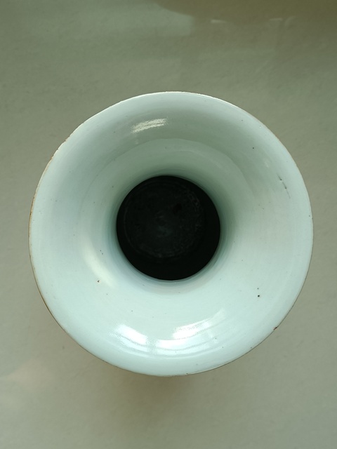 古玩陶瓷粉彩人物故事紋雙耳瓶拍賣,當前價格2850元