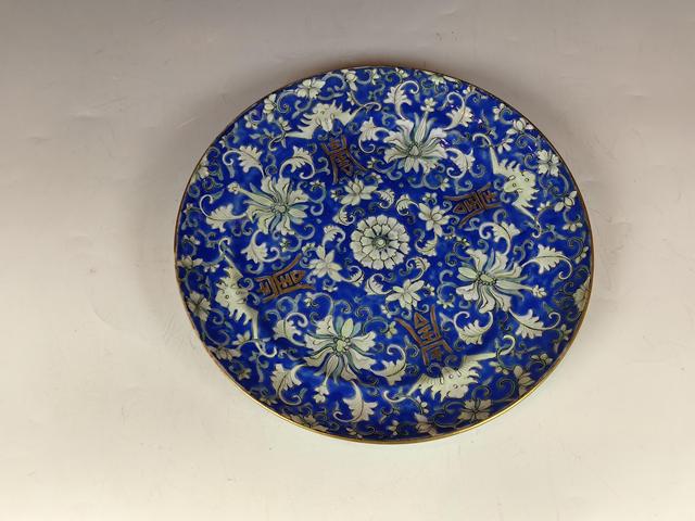 古玩陶瓷清晚期藍料彩堆白花卉壽字紋賞盤真品鑒賞圖