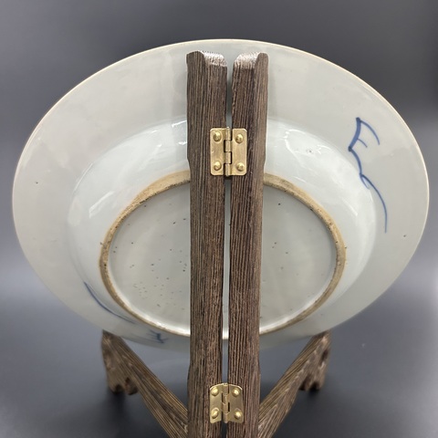 古玩陶瓷清康熙青花提籃花卉紋折沿盤拍賣，當前價格1900元