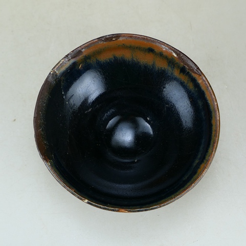 古玩陶瓷精品:南宋遇林亭窯黑釉絲毫茶盞拍賣,當前價格800元