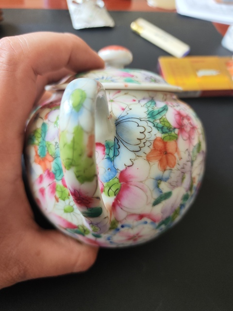 古玩陶瓷民國細路粉彩百花壺拍賣，當前價格2600元