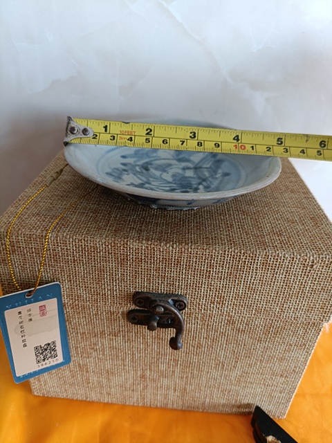 古玩陶瓷實物保真明中晚期青花洞石花卉紋賞盤拍賣,當前價格980元