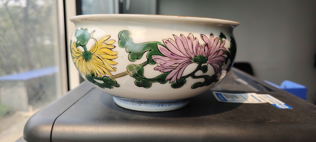 古玩陶瓷日本明治青花彩繪花卉紋碗真品鑒賞圖