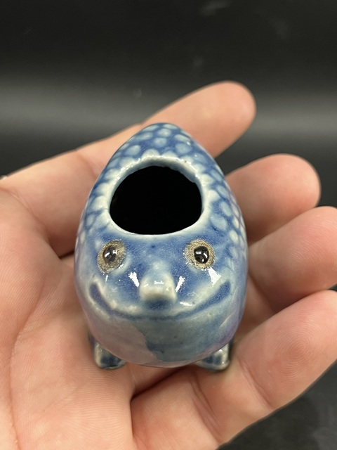 古玩陶瓷藍釉仿生瓷水盂真品鑒賞圖