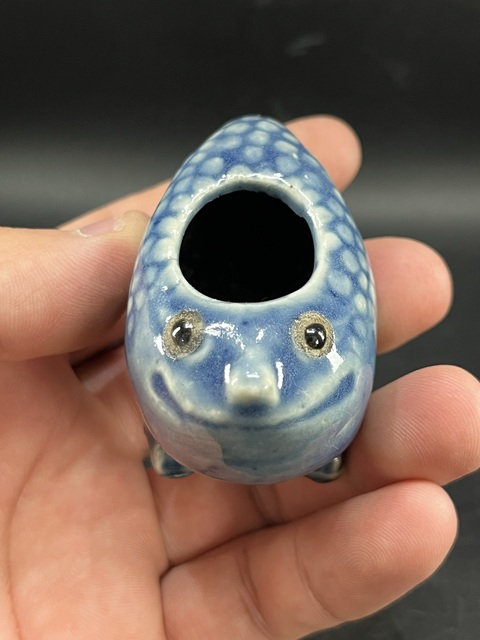 古玩陶瓷藍釉仿生瓷水盂真品鑒賞圖