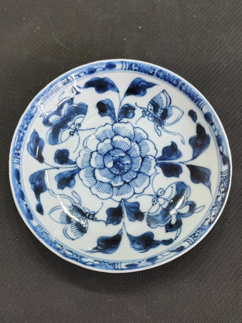 古玩陶瓷贈品:康熙青花盤拍賣,當前價格700元