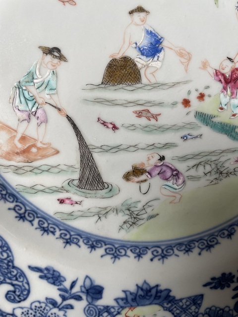 古玩陶瓷清代乾隆青花加彩漁家樂紋盤拍賣,當前價格3000元