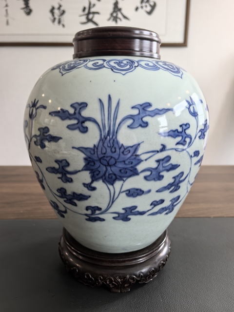 古玩陶瓷文物公司庫(kù)出清順治青花纏枝花卉紋罐拍賣，當(dāng)前價(jià)格12800元