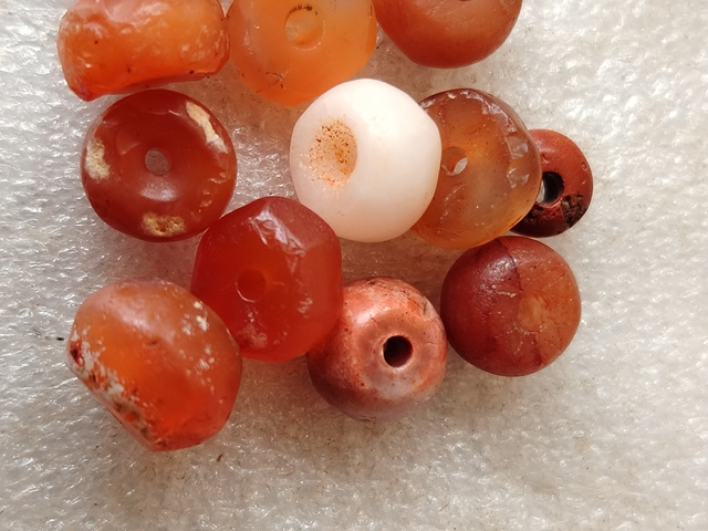 古玩玉器限量天然瑪瑙珠一組拍賣,當前價格299元