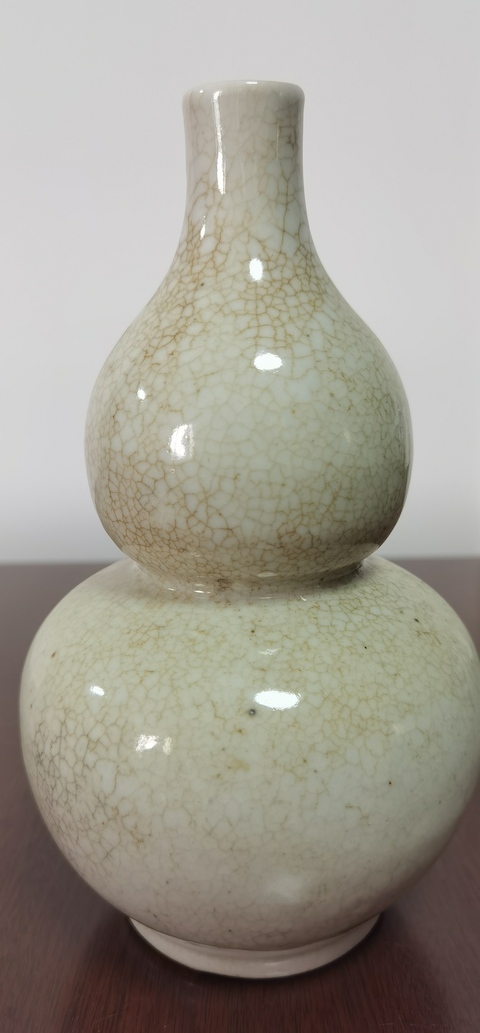 古玩陶瓷哥釉葫蘆瓶真品鑒賞圖