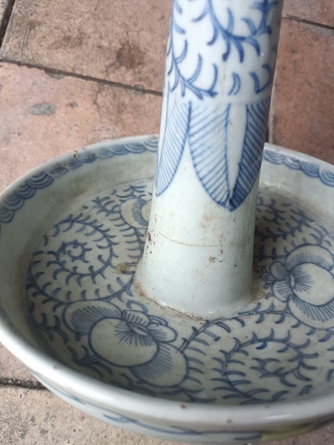 古玩陶瓷青花燈臺真品鑒賞圖