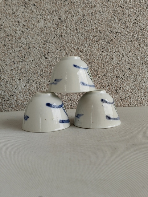 古玩陶瓷釉下彩魚藻紋杯拍賣,當(dāng)前價(jià)格198元