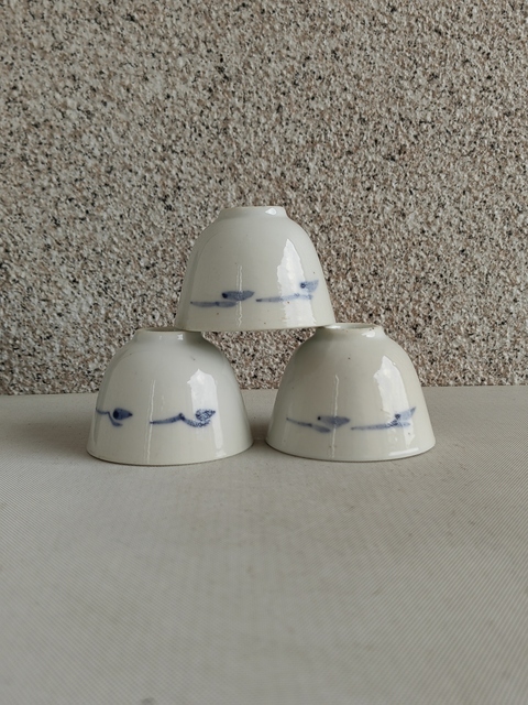 古玩陶瓷釉下彩魚藻紋杯拍賣,當(dāng)前價(jià)格198元