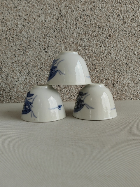 古玩陶瓷釉下彩魚藻紋杯拍賣,當(dāng)前價(jià)格198元