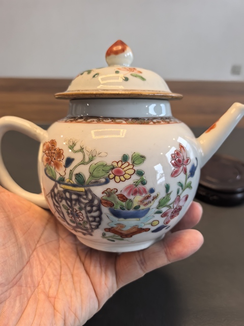 古玩陶瓷雍正粉彩清供紋壺拍賣，當前價格4300元