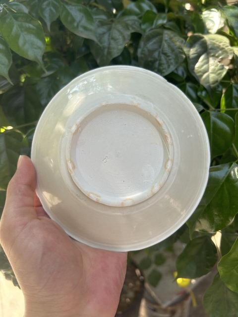 古玩陶瓷宣州白釉葵口盤真品鑒賞圖