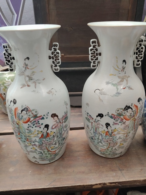 【倉庫整理品】中国美術/粉彩/斗彩人物花卉文双龍耳瓶【大清乾龍年製】在銘 一天一件艺术品——清乾隆御制斗彩万福庆寿双螭龙耳大瓶- 收藏头条