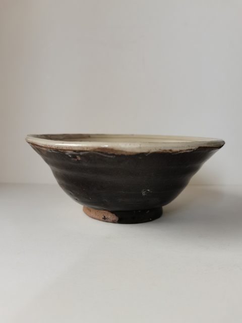 古玩陶瓷緇素品種茶碗拍賣,當前價格0元