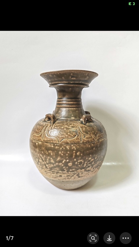 古玩陶瓷南朝越窯系青釉盤口瓶拍賣，當(dāng)前價(jià)格80000元