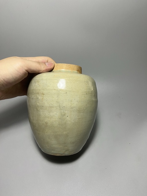古玩陶瓷龍泉青瓷冬瓜罐拍賣,當前價格0元