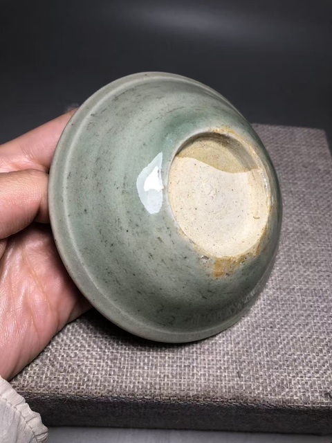 古玩陶瓷(文房精品)龍泉青釉臥足洗(釉面如玉不錯收藏價值)拍賣,當前價格0元
