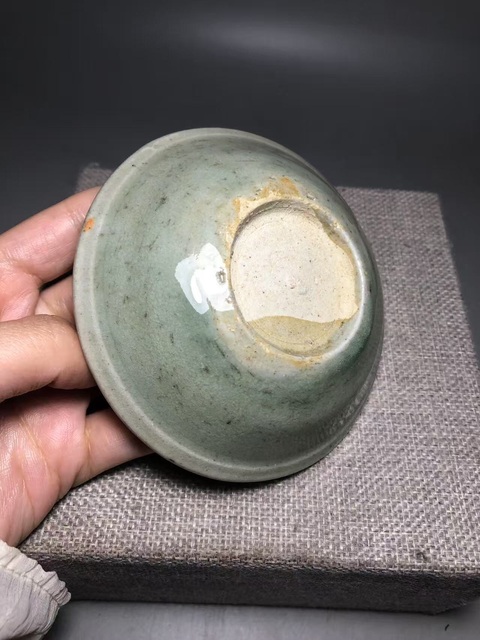 古玩陶瓷(文房精品)龍泉青釉臥足洗(釉面如玉不錯收藏價值)拍賣,當前價格0元
