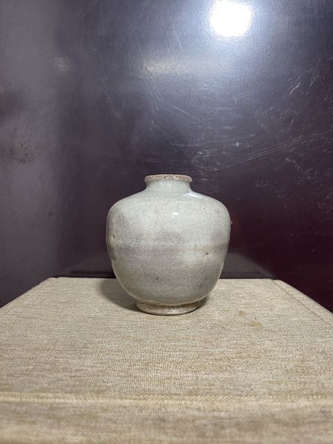 古玩陶瓷明龍泉青瓷蘋果尊拍賣，當(dāng)前價(jià)格1180元