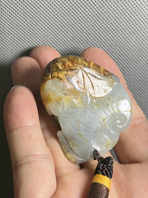 古玩玉器和田玉雕“大象”把件拍賣,當前價格1200元