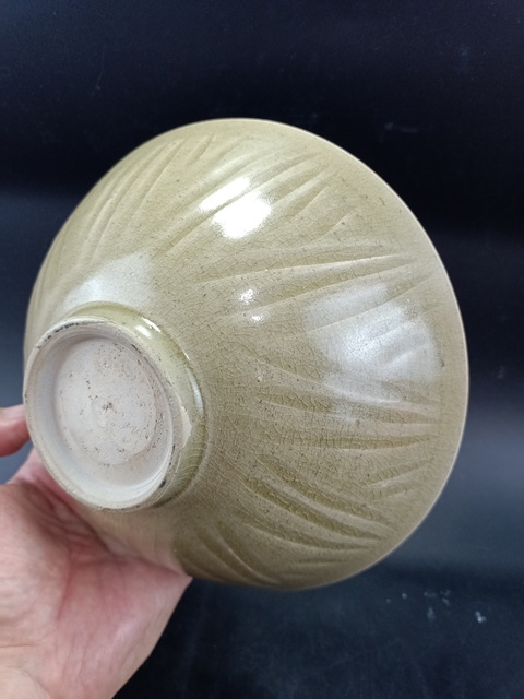 古玩陶瓷宋代·青釉劃花紋碗真品鑒賞圖