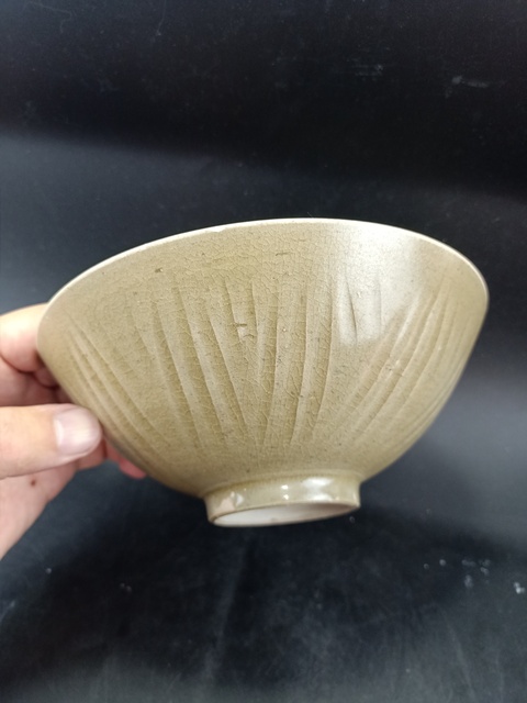 古玩陶瓷宋代·青釉劃花紋碗真品鑒賞圖