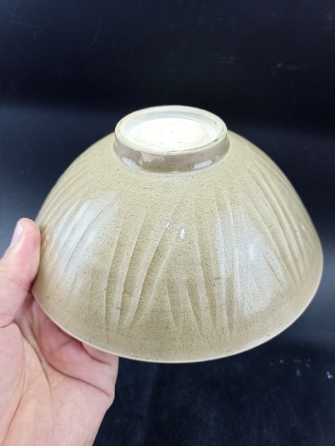 古玩陶瓷宋代·青釉劃花紋碗真品鑒賞圖