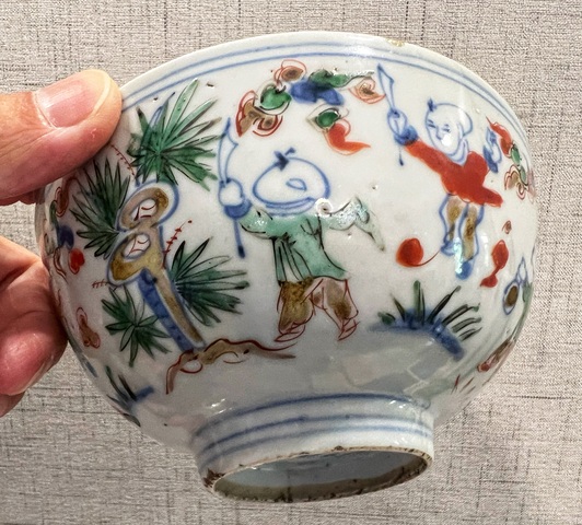 古玩陶瓷明代晚期萬歷-天啟青花五彩童子嬰戲紋碗拍賣，當(dāng)前價格49800元