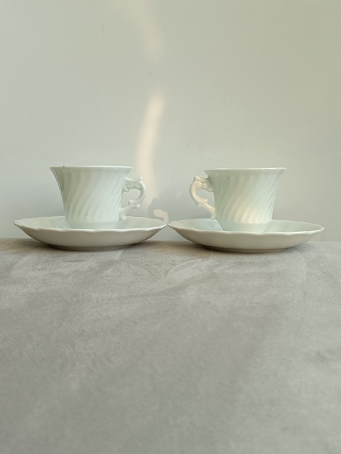 古玩陶瓷白釉杯碟拍賣，當(dāng)前價格388元
