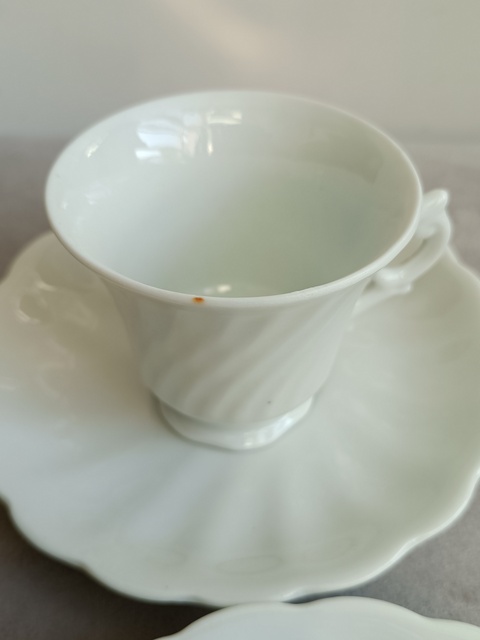 古玩陶瓷白釉杯碟拍賣，當(dāng)前價格388元