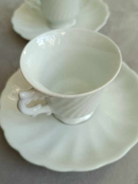 古玩陶瓷白釉杯碟拍賣，當(dāng)前價格388元