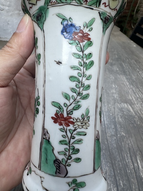 古玩陶瓷康熙五彩花卉紋花觚拍賣，當前價格3777元
